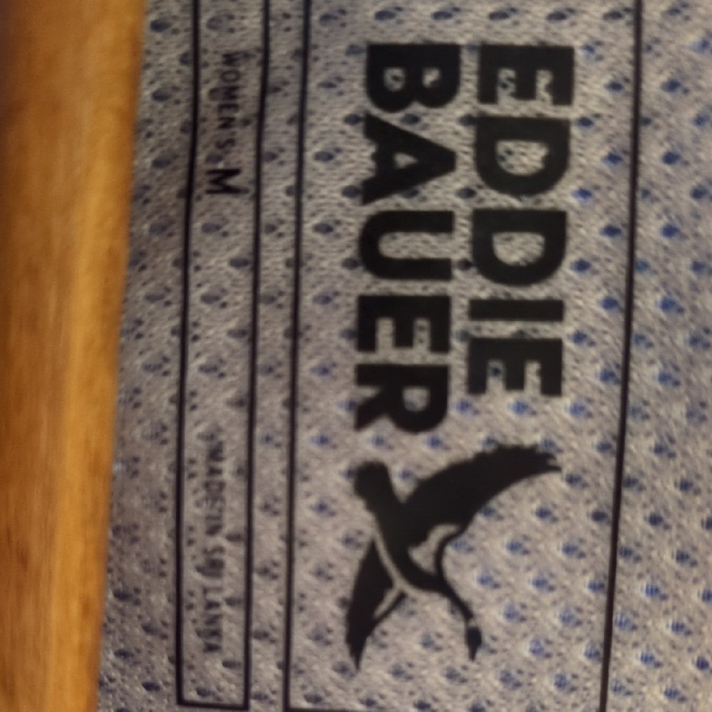 Eddie Bauer Light Blue Short-Sleeve Button-Front Shirt - Picture 3 of 4